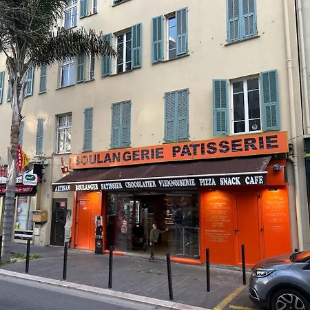 Joli Au Bord De Nice
