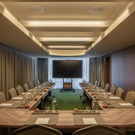 Hotel Anantara Plaza - A Leading Of The World