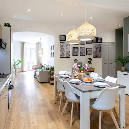 #34 Lamartine 3 Bdrs Ac Balcony 10mins Walk To Old Town 아파트