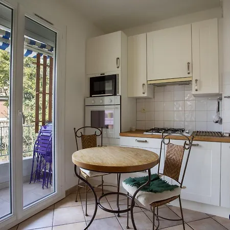 Air-conditioned In The Imperial Park Apartment