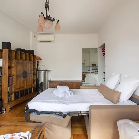 Air-conditioned In The Imperial Park Apartment *