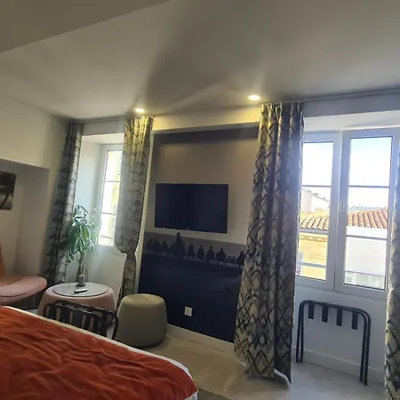 Hotel Le Petit Trianon Et Le Charme Des Nice