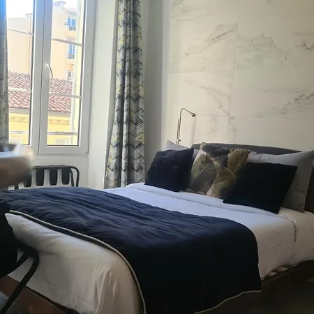 Le Petit Trianon Et Le Charme Des Hotel Nice