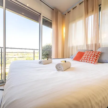 Apartament Magnifique Avec Piscine Et Jardin
