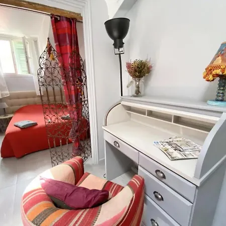 Center-beach Escape Apartment Nice