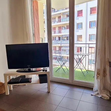 Apartment T2 Dernier Etage Avec Terrasse 5 Min De La Nice