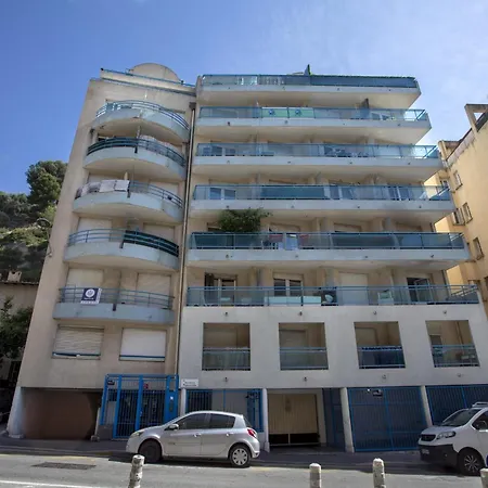 Air-conditioned District Bornala