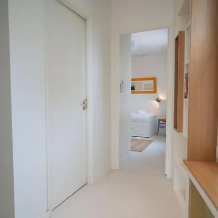 Gæstehus Guestready - Spacious Comfort With Sunny Garden Nice
