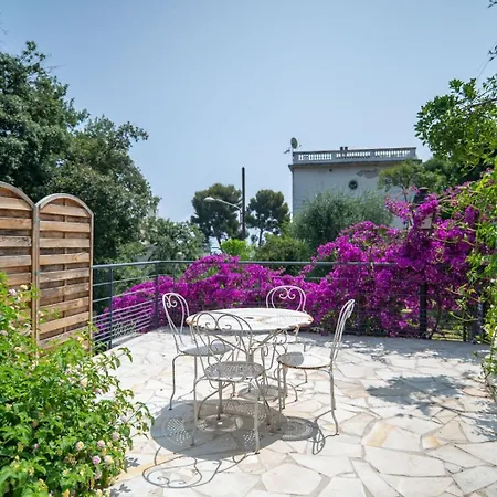 Guestready - Spacious Comfort With Sunny Garden Gæstehus Nice