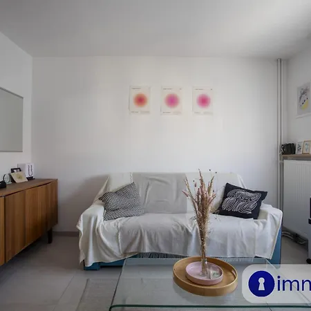 Apartment Near Airport *