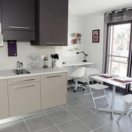 Apartament Le Campus