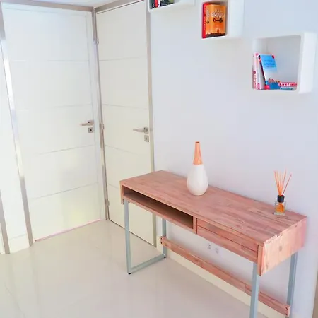 Nestor&jeeves - Camilia Terrasse - - Close Sea