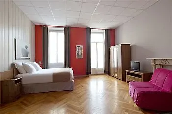 Ajoupa 2*