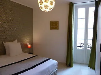 Ajoupa 2* Ницца