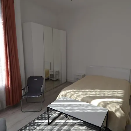 Imperia Apartment *