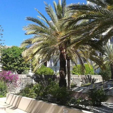 Apartman Luxurious In 450 M Of The Sea