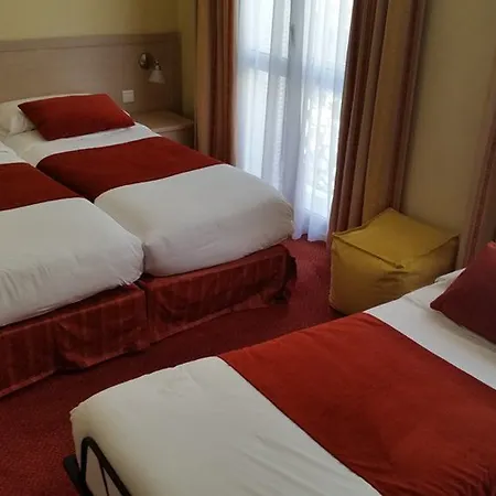 Hotel Les Cigales 3*