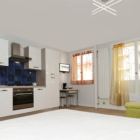 Blue Lagon Five Stars House Apartament *