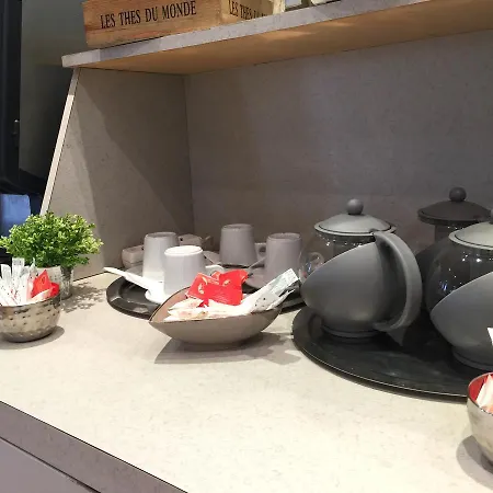 앰배서더 호텔