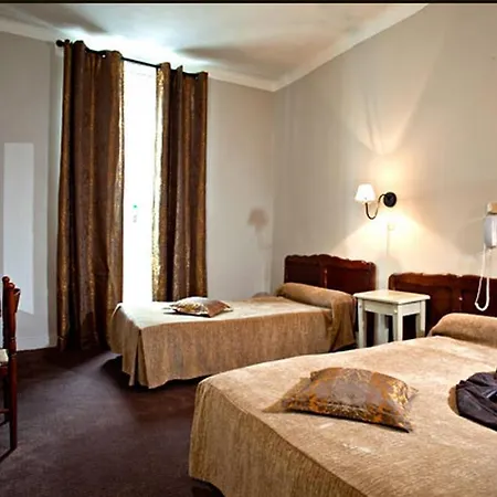 De Verdun Hotel 2*