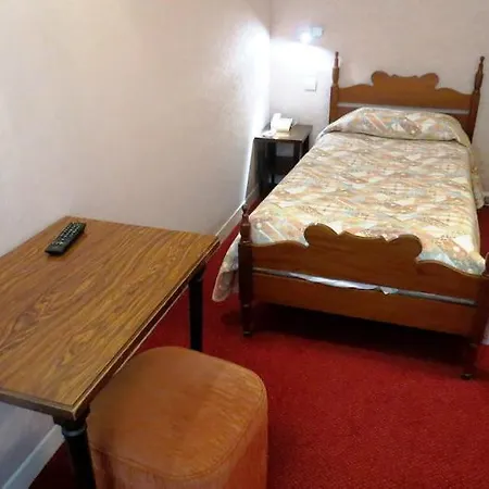 Hotel Busby