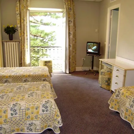 Busby Hotel