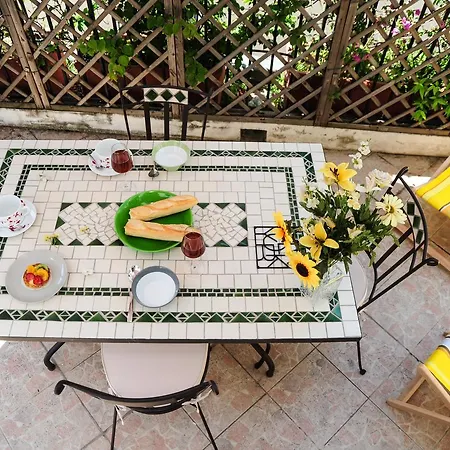 St Geneviève Five Stars House Nizza