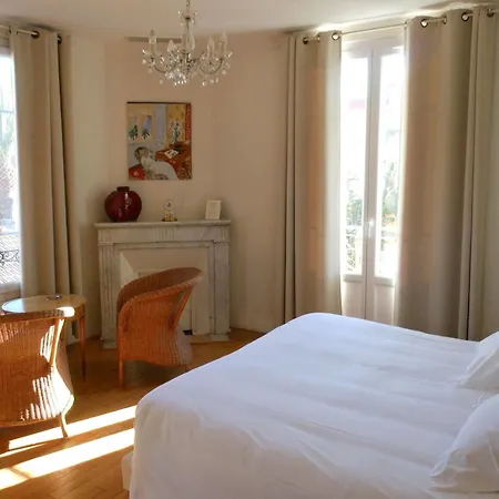 Hotel Les Cygnes 3*