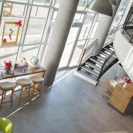 Ibis Budget Californie Lenval Hotel Nizza