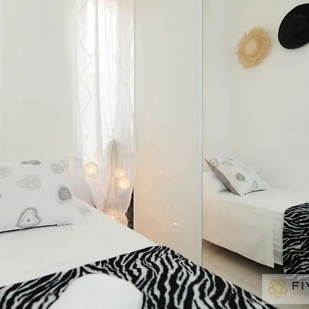Mini Bijou - Five Stars House Appartamento Nizza