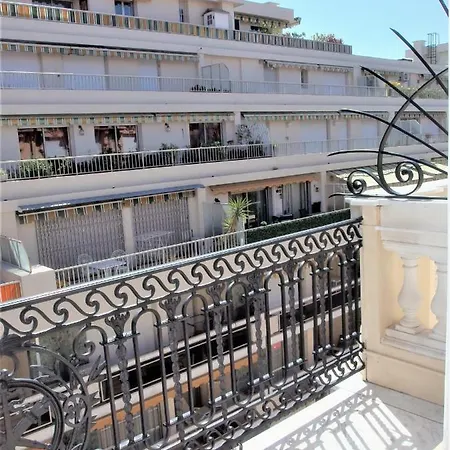 Little Palace Hotell