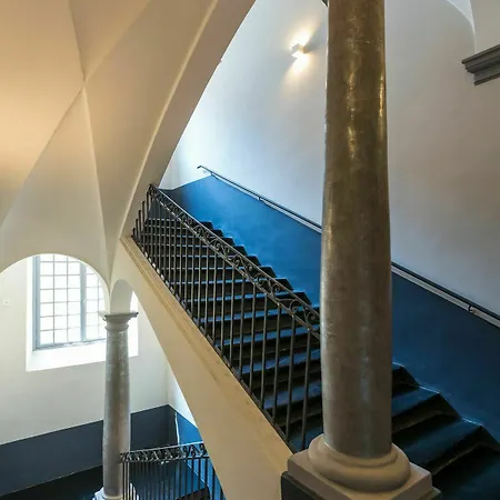 Palais Saleya Boutique
