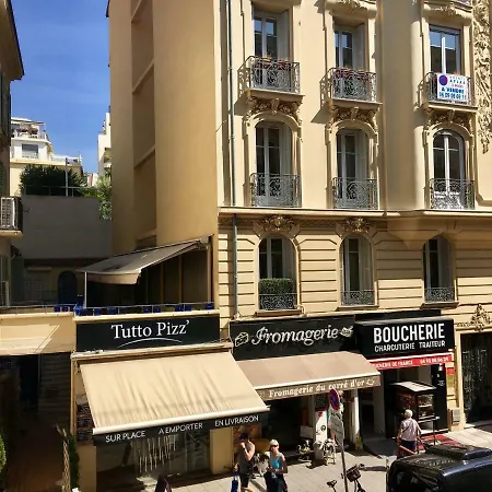 Le Petit Bourgeois De Nice