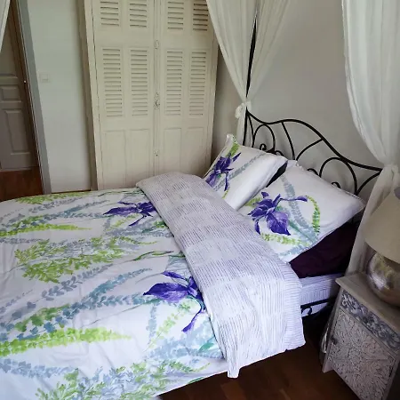 L'alhambra Apartment