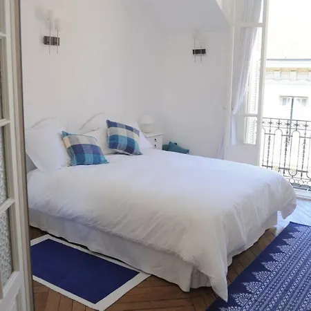 Carre D'or Apartman Nizza