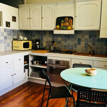 Apartament Mimosas *