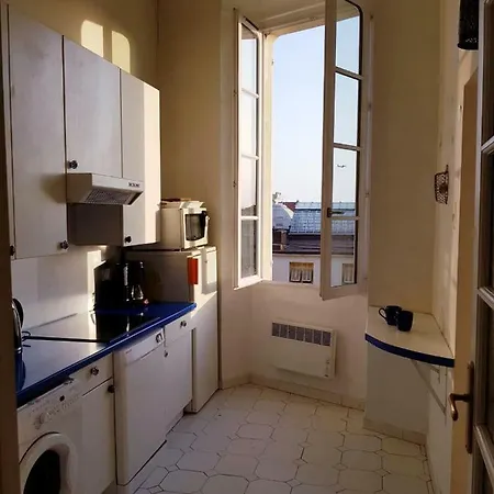 Ancient Italian Palace Apartment *