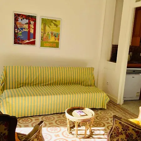 Bonheur Apartment