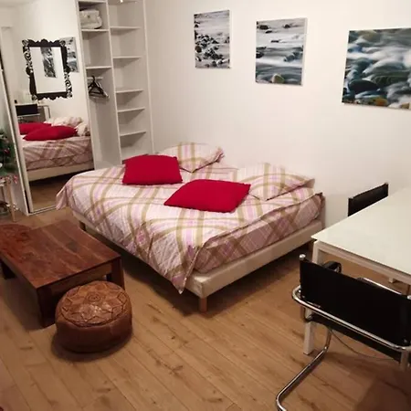 Apartment Centre Proche De *