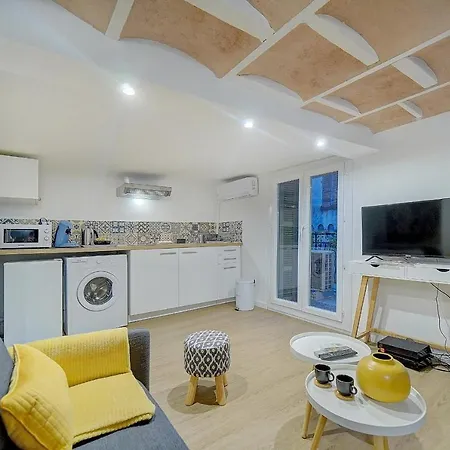 #31 Comfy Place In The Old Town Balcony & Ac 2min To Beach *