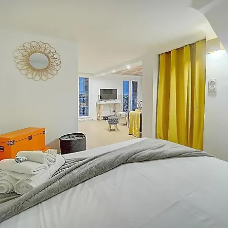 #31 Comfy Place In The Old Town Balcony & Ac 2min To Beach Apartment