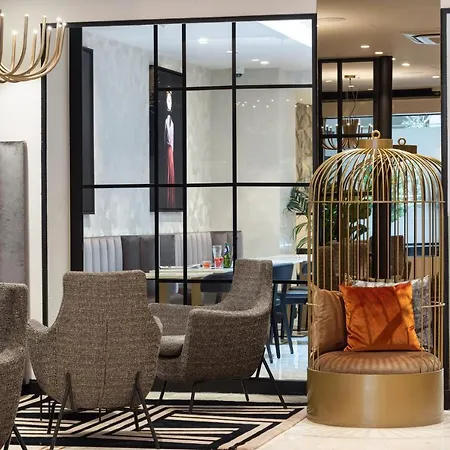 Best Western Plus Massena Hotel 4*